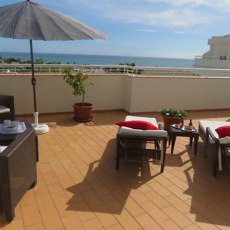 Sweden Apartment - Top Floor One Bedroom With Sea Views - Rs لاغوس المظهر الخارجي الصورة