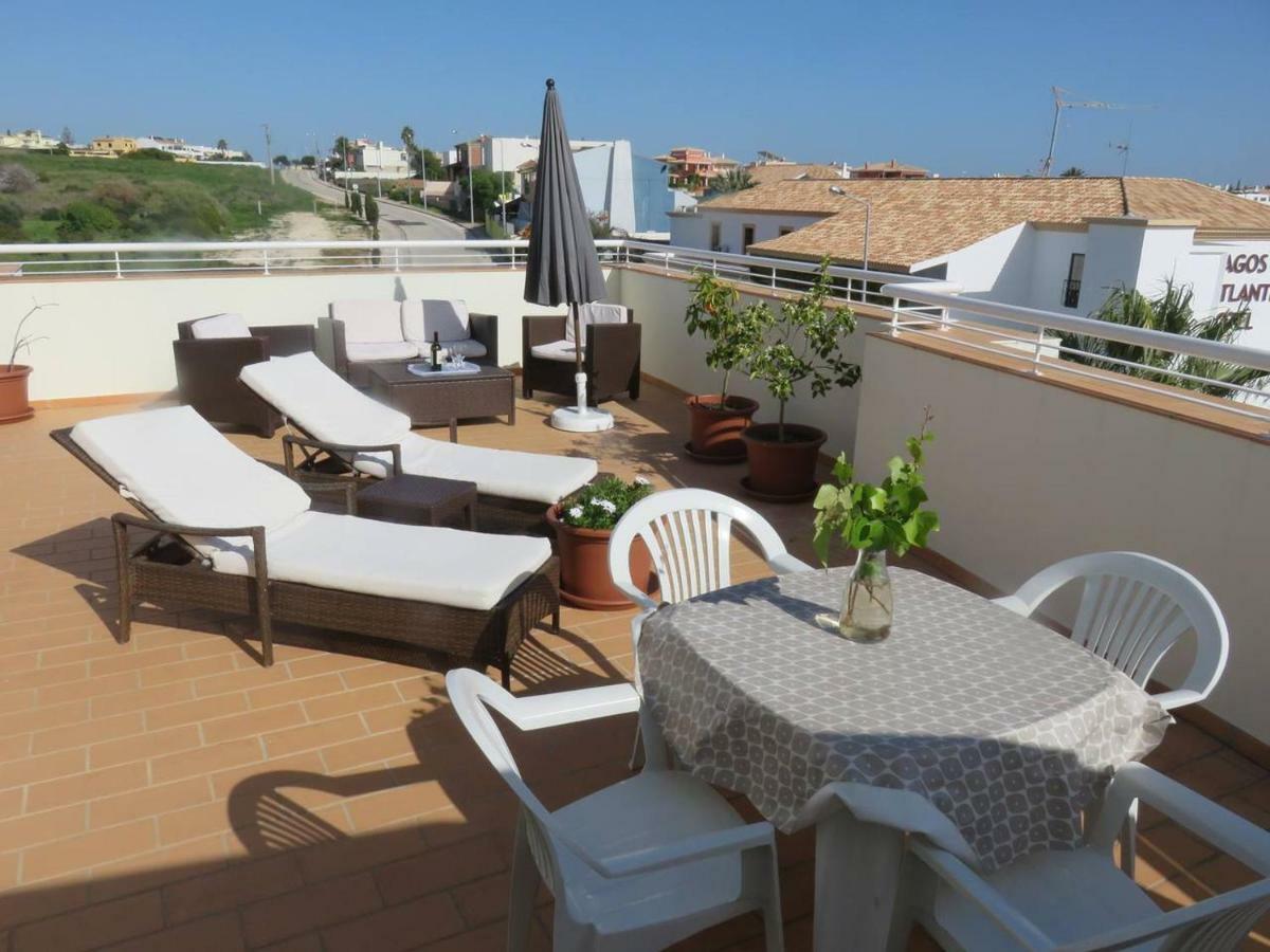 Sweden Apartment - Top Floor One Bedroom With Sea Views - Rs لاغوس المظهر الخارجي الصورة